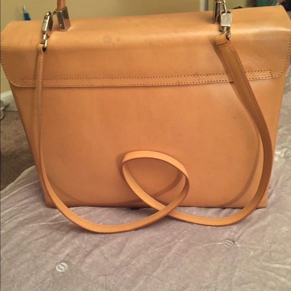 Ferragamo authentic leather bag - Picture 7 of 8
